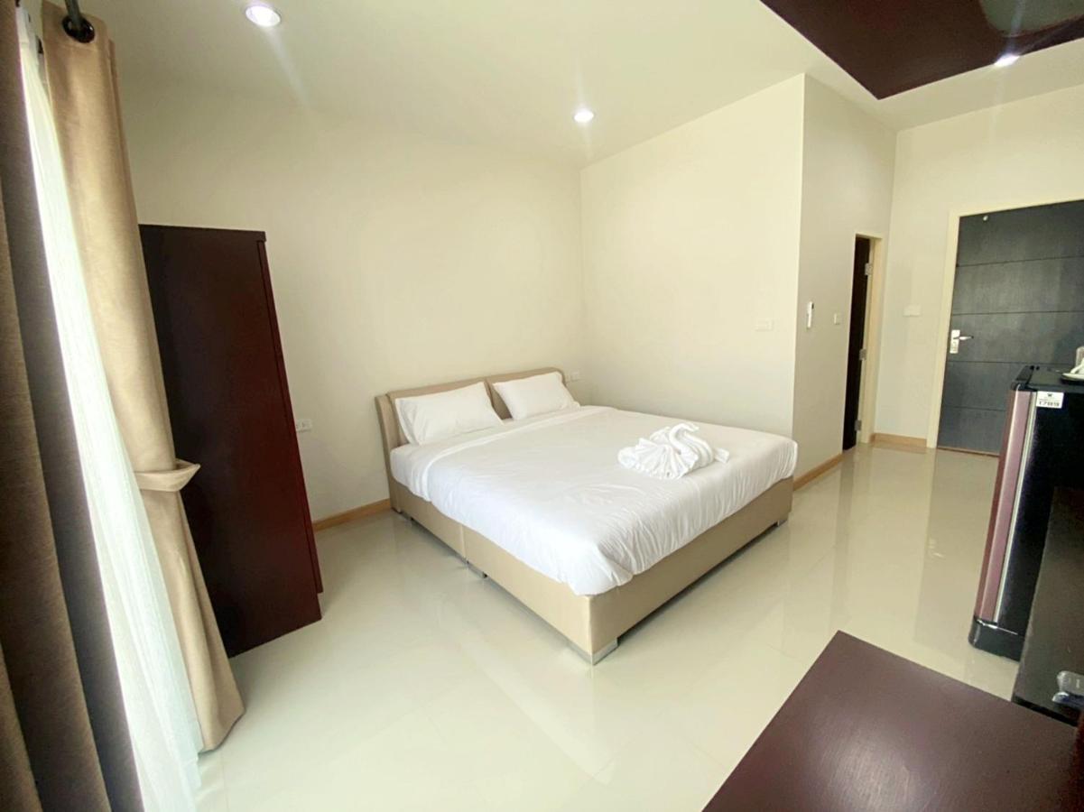 Appartamento Re Riva Bangkok Esterno foto